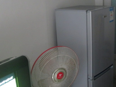 二手家電及家具出售 冰箱、康佳電視、落地風(fēng)扇等